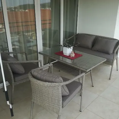 דירה Lusic טרוגיר